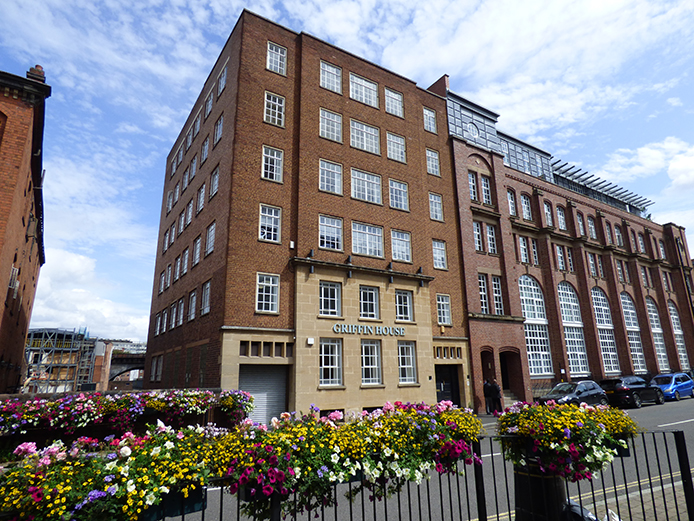 Exterior view of Griffin House offices to rent Birmingham